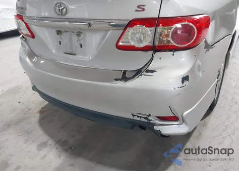 2011 Toyota Corolla S z USA, uszkodzony, nr VIN 2T1BU4EE3BC616678